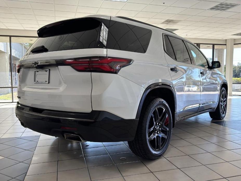 used 2022 Chevrolet Traverse car, priced at $32,998