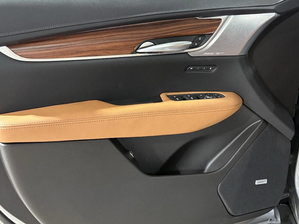 new 2025 Cadillac XT5 car, priced at $56,771