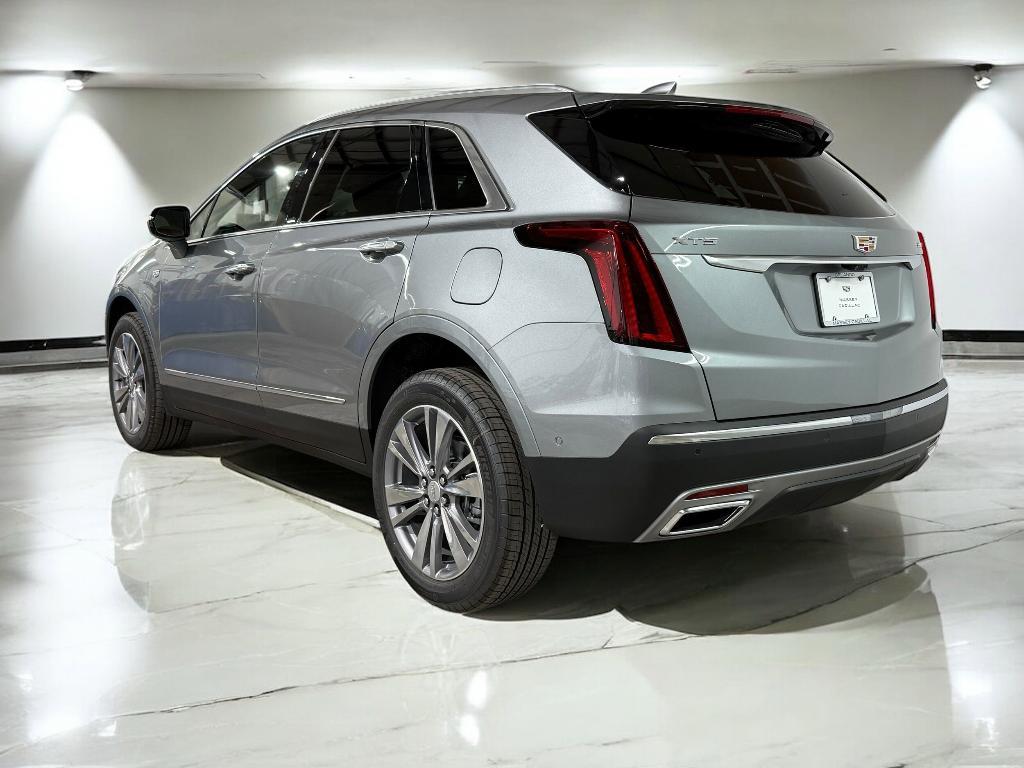 new 2025 Cadillac XT5 car, priced at $56,771