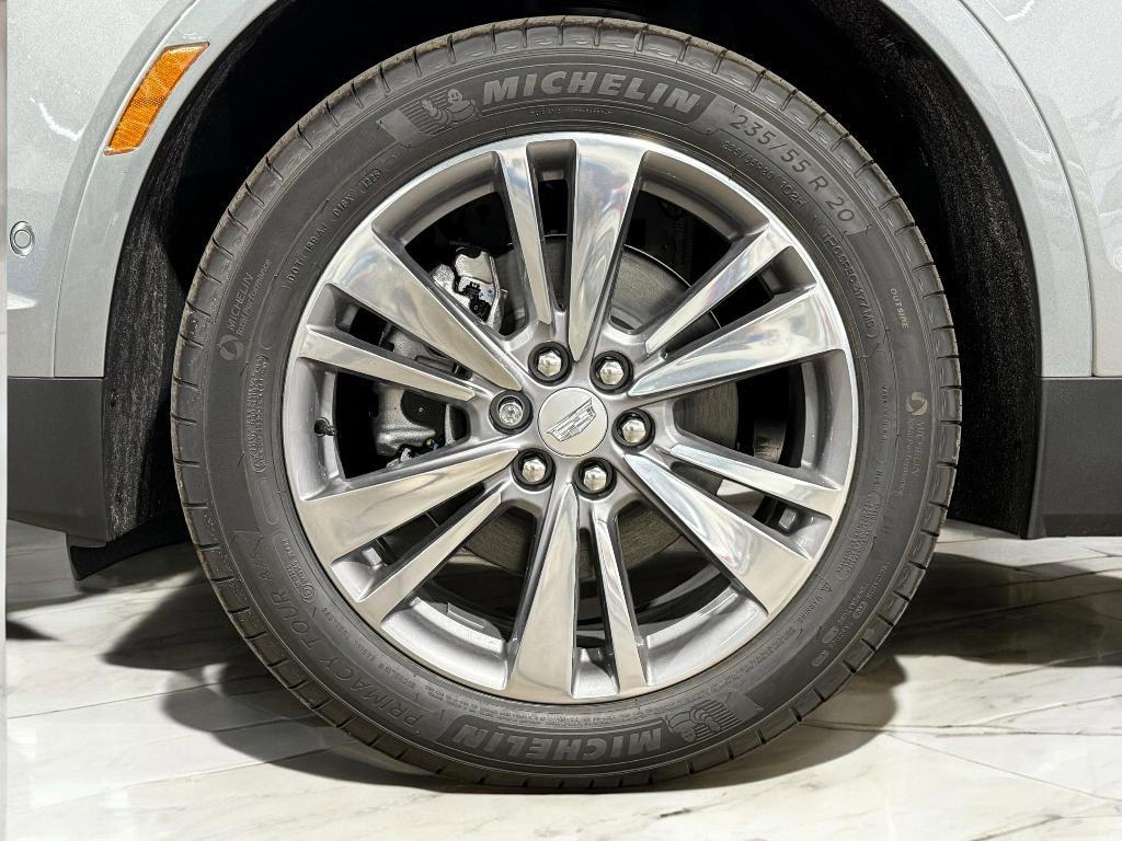 new 2025 Cadillac XT5 car, priced at $56,771