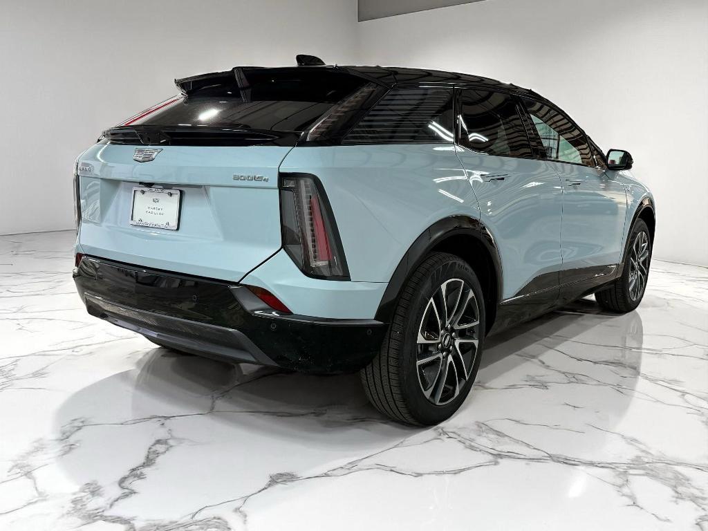 new 2025 Cadillac OPTIQ car, priced at $56,581