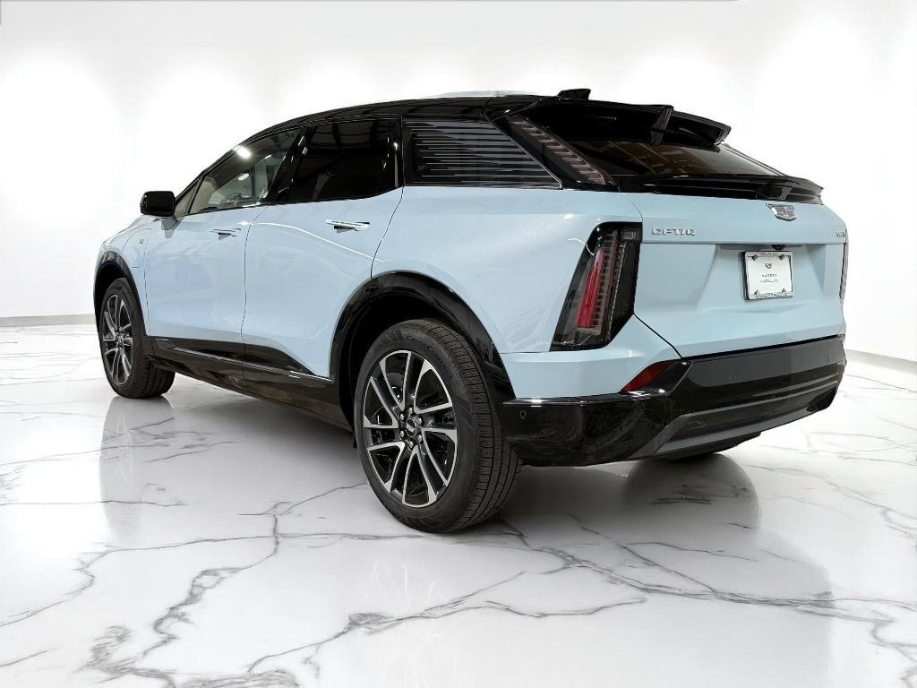 new 2025 Cadillac OPTIQ car, priced at $56,581