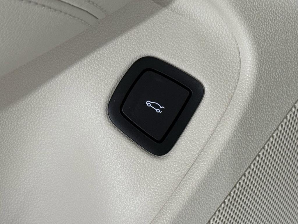 new 2025 Cadillac CT4 car, priced at $44,432