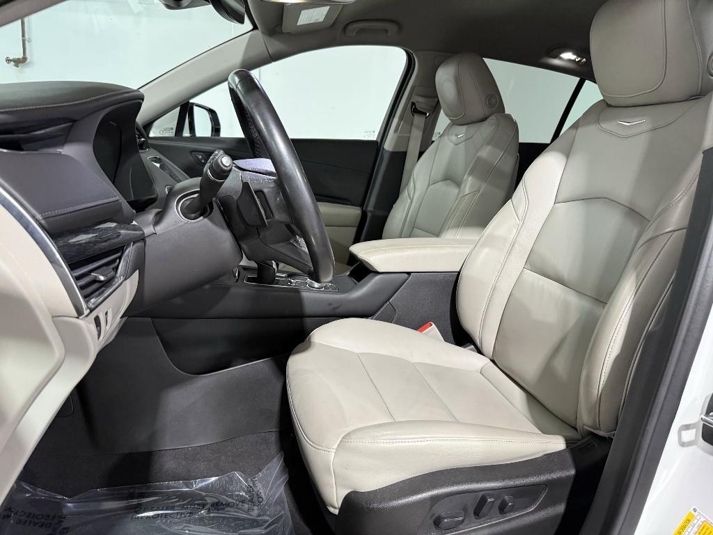 used 2021 Cadillac XT4 car, priced at $23,999