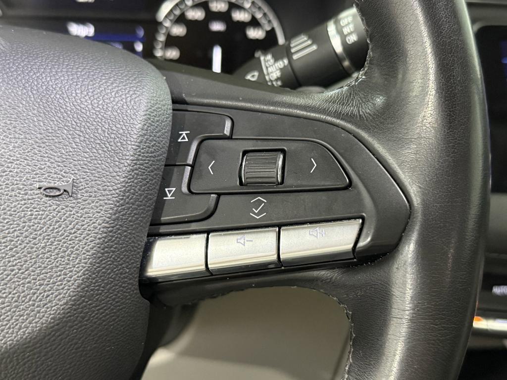 used 2021 Cadillac XT4 car, priced at $23,999
