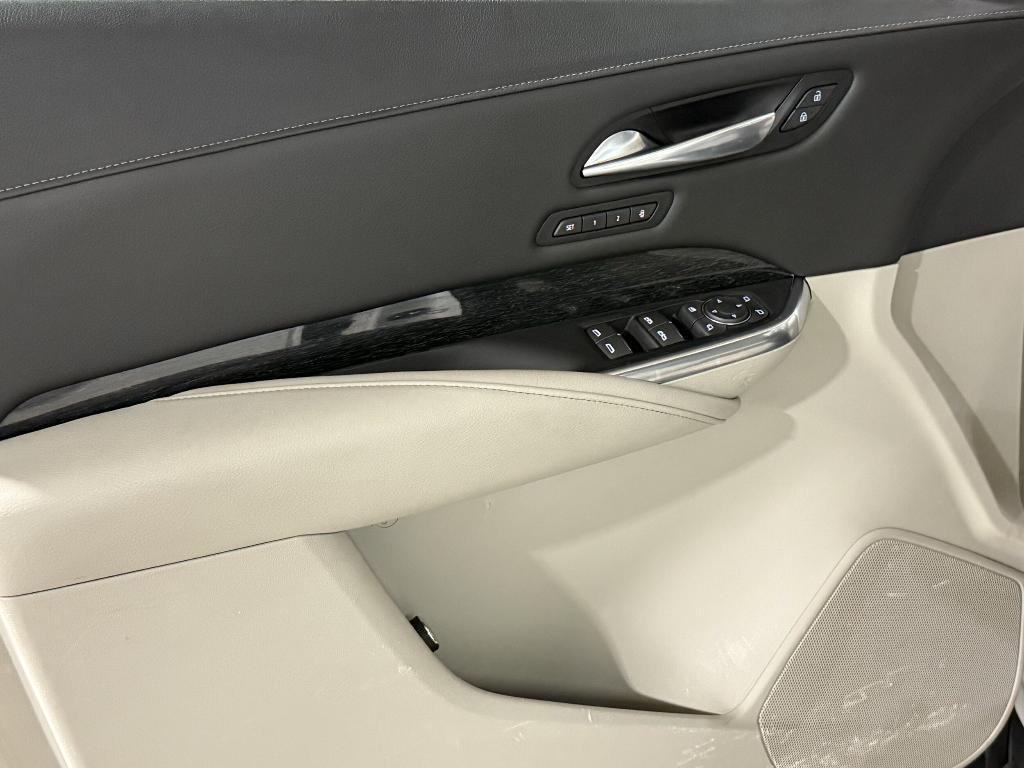 used 2021 Cadillac XT4 car, priced at $23,999
