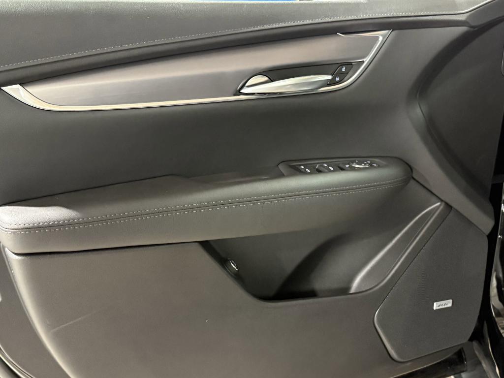 new 2025 Cadillac XT5 car, priced at $46,221