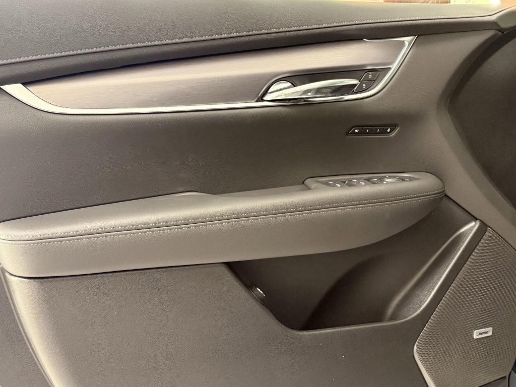 new 2025 Cadillac XT6 car, priced at $50,583