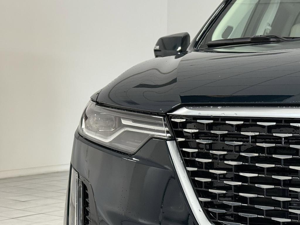 new 2025 Cadillac XT6 car, priced at $61,561