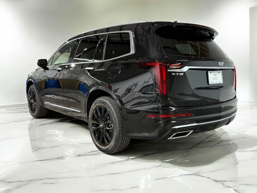 new 2025 Cadillac XT6 car, priced at $54,001