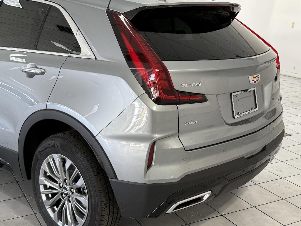 new 2025 Cadillac XT4 car, priced at $47,082