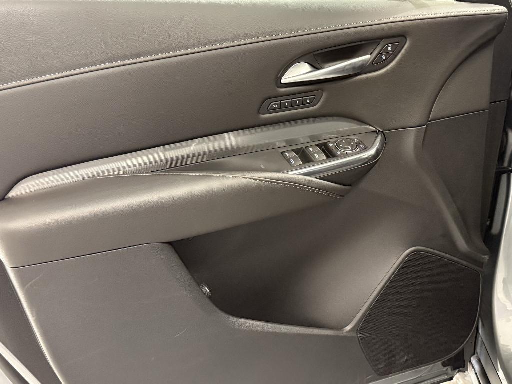 new 2025 Cadillac XT4 car, priced at $47,082