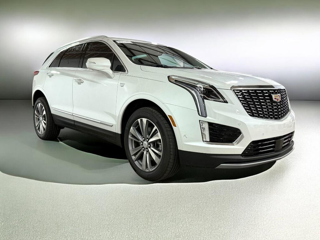 new 2025 Cadillac XT5 car, priced at $59,311