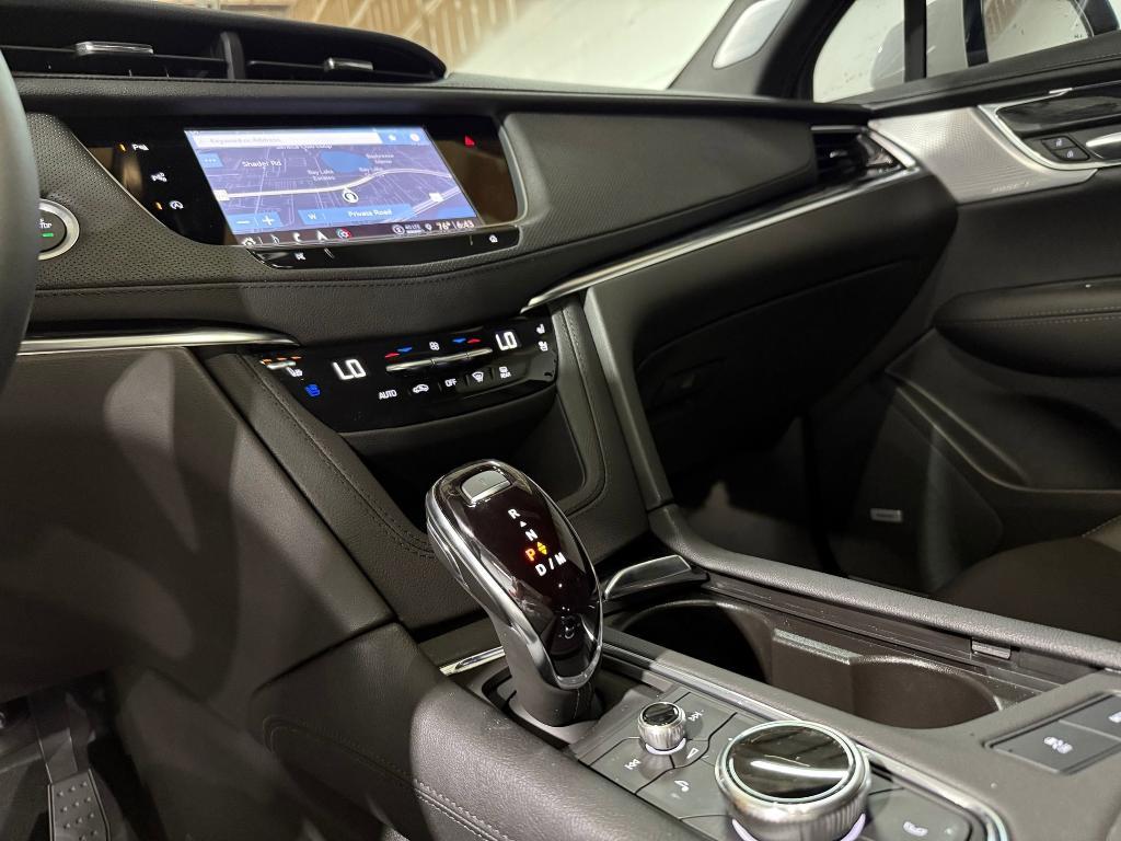 new 2025 Cadillac XT5 car, priced at $59,311