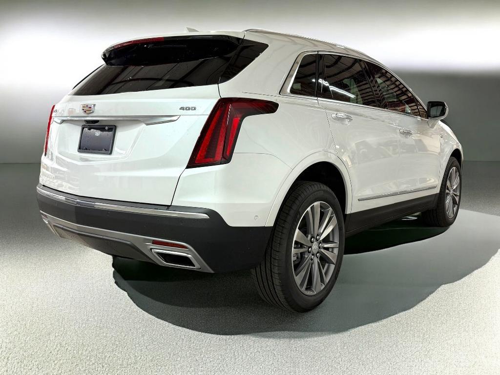 new 2025 Cadillac XT5 car, priced at $59,311