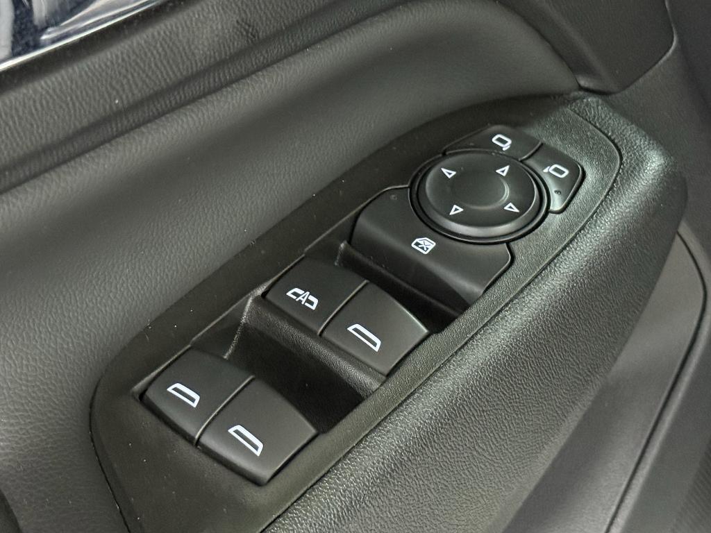 used 2022 Chevrolet Equinox car, priced at $20,498