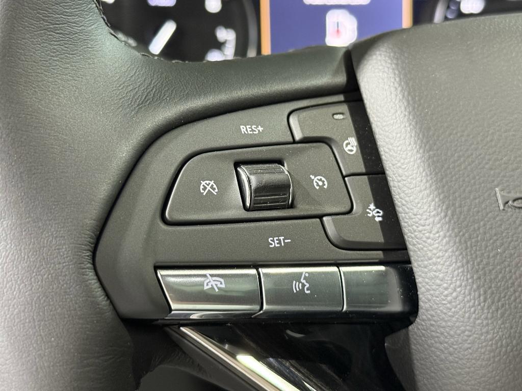new 2025 Cadillac XT6 car, priced at $63,461