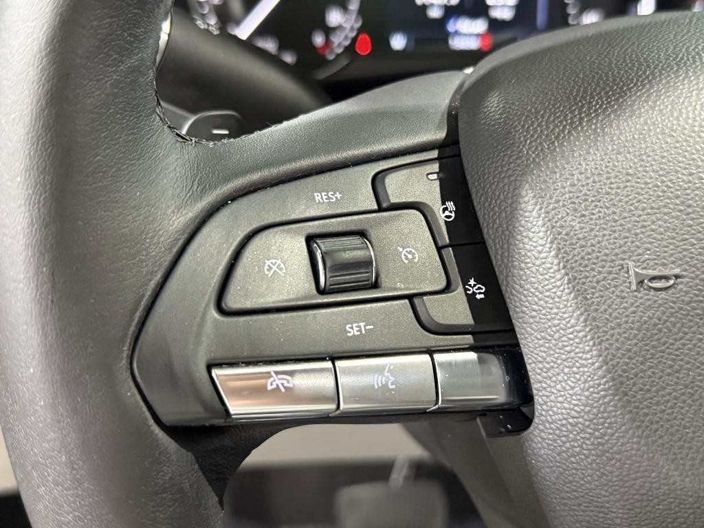 used 2023 Cadillac XT4 car, priced at $31,999