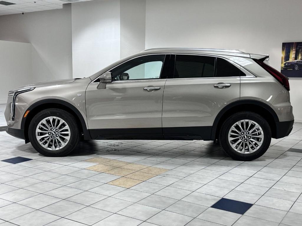 new 2025 Cadillac XT4 car, priced at $42,010