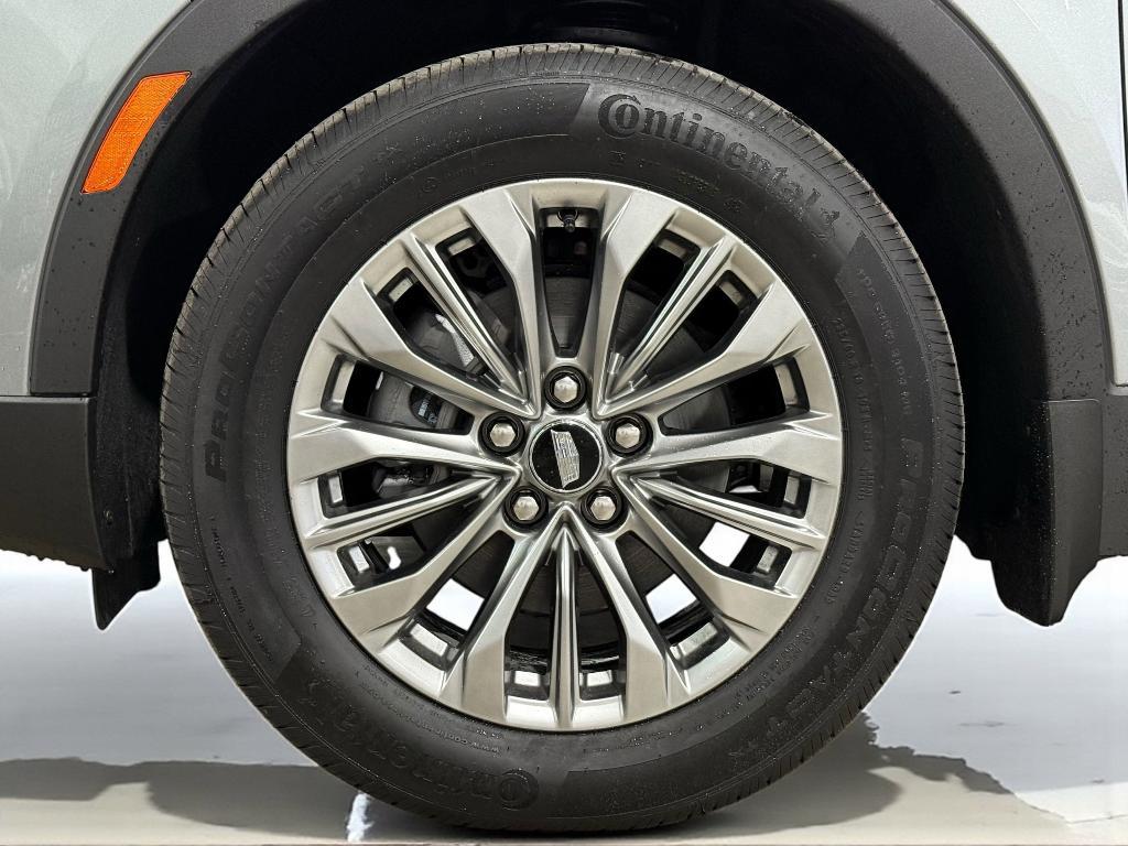 new 2025 Cadillac XT4 car, priced at $43,231