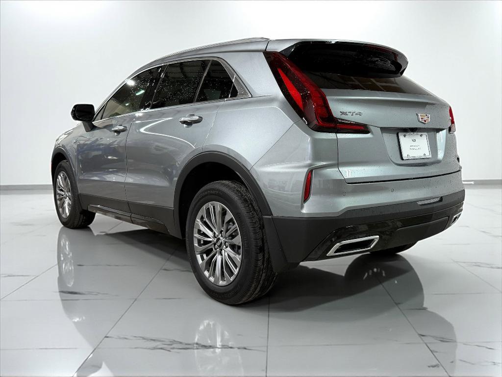new 2025 Cadillac XT4 car, priced at $43,231