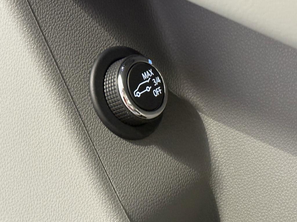 new 2025 Cadillac XT6 car, priced at $60,861