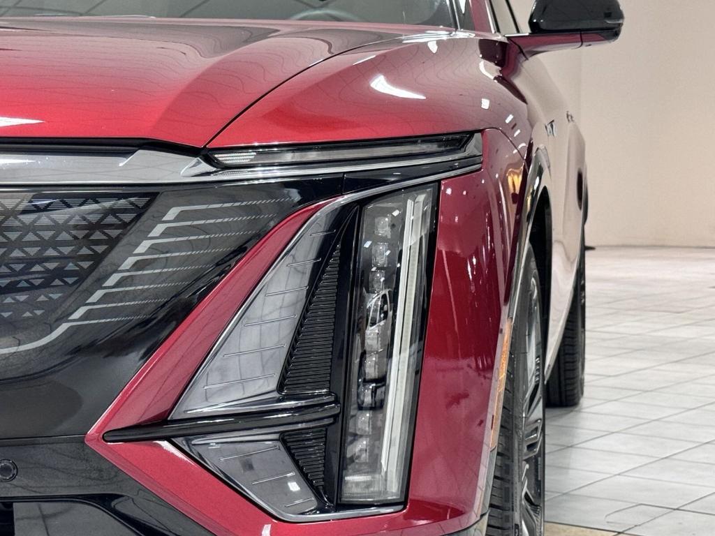 new 2024 Cadillac LYRIQ car, priced at $69,114