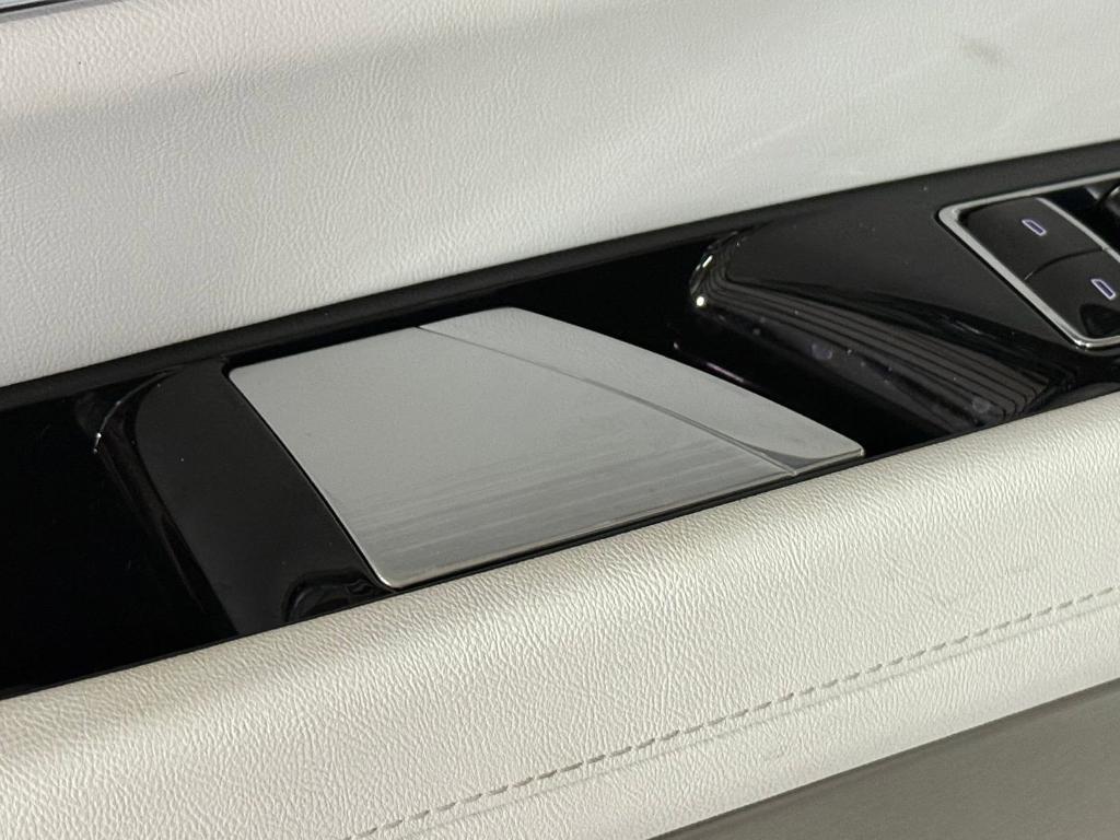 new 2026 Cadillac VISTIQ car, priced at $82,211