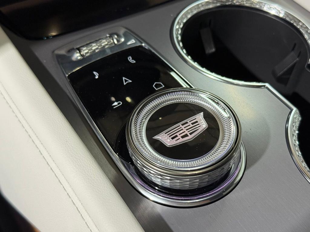 new 2026 Cadillac VISTIQ car, priced at $82,211
