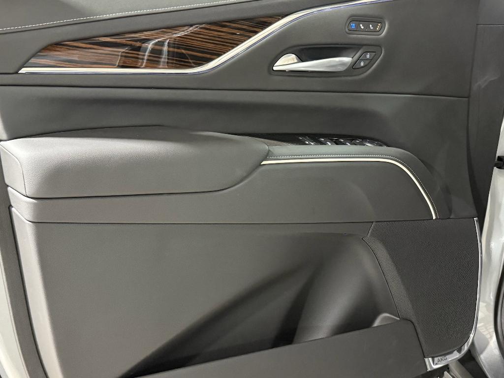 new 2024 Cadillac Escalade ESV car, priced at $97,514