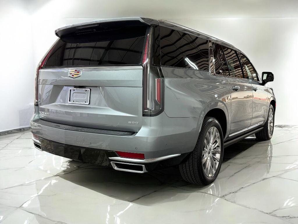 new 2024 Cadillac Escalade ESV car, priced at $98,513