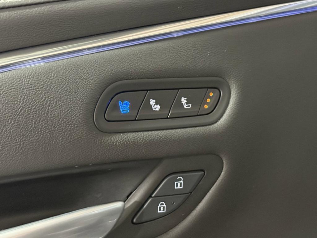 new 2024 Cadillac Escalade ESV car, priced at $97,514