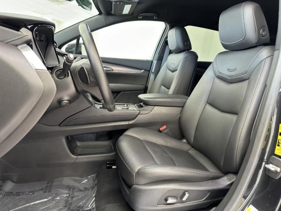 used 2020 Cadillac XT5 car, priced at $25,498