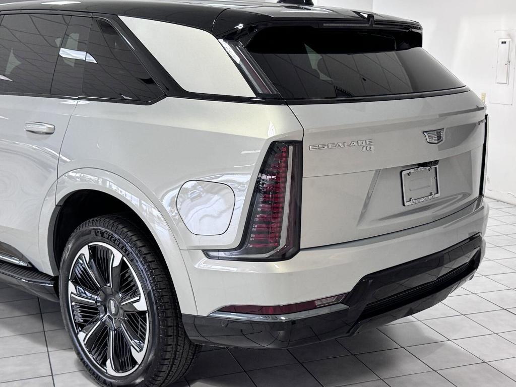 new 2025 Cadillac Escalade car, priced at $151,712