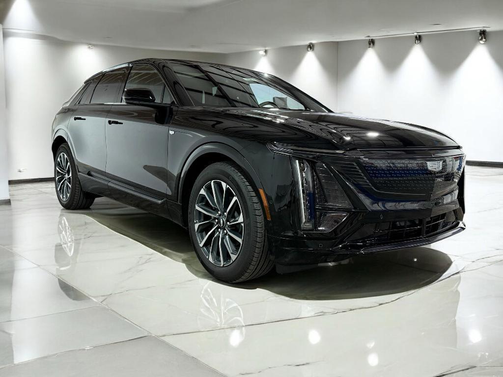 new 2025 Cadillac LYRIQ car, priced at $61,211