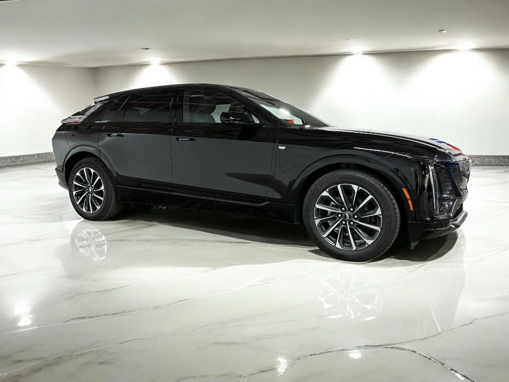 new 2025 Cadillac LYRIQ car, priced at $61,211