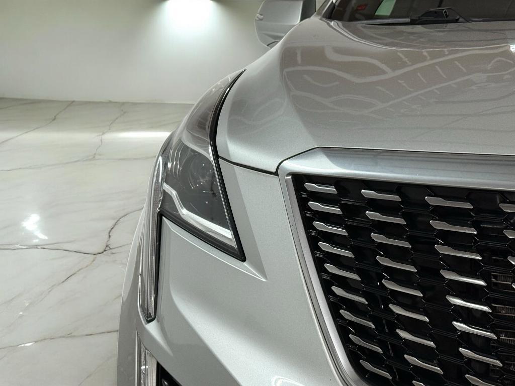 used 2020 Cadillac XT5 car, priced at $27,499