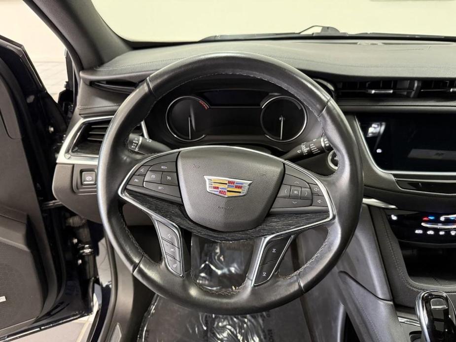 used 2021 Cadillac XT5 car, priced at $29,498