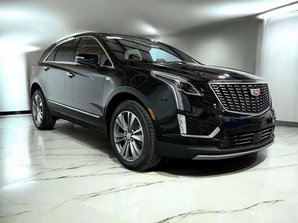 new 2025 Cadillac XT5 car, priced at $57,201