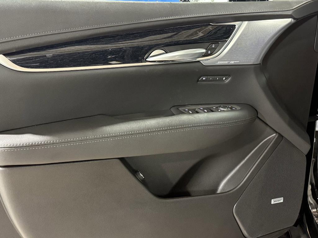 new 2025 Cadillac XT5 car, priced at $57,201
