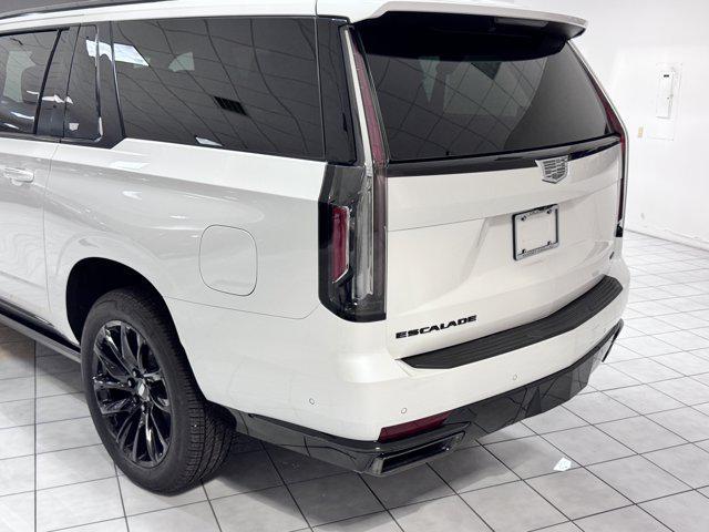 new 2024 Cadillac Escalade ESV car, priced at $115,275