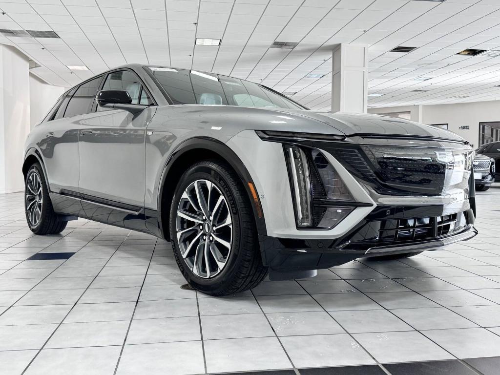 new 2024 Cadillac LYRIQ car, priced at $69,470