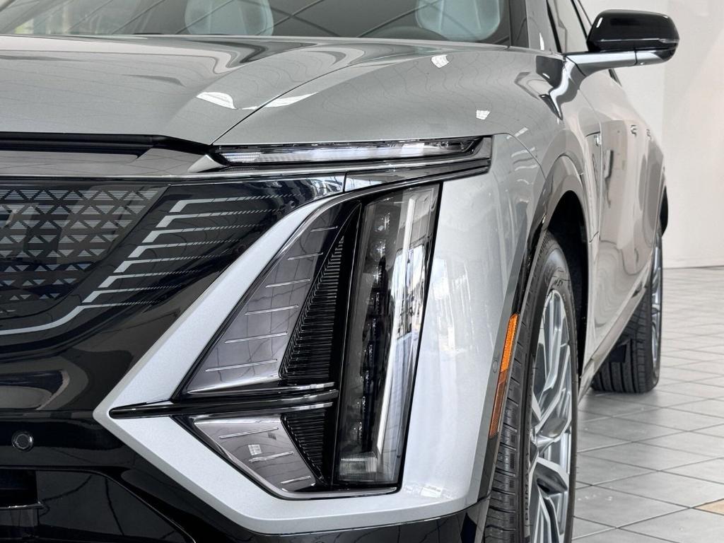 new 2024 Cadillac LYRIQ car, priced at $69,470