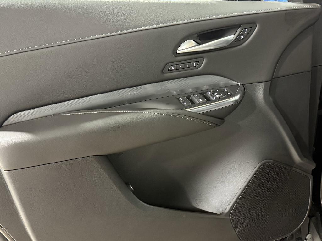 new 2025 Cadillac XT4 car, priced at $45,281