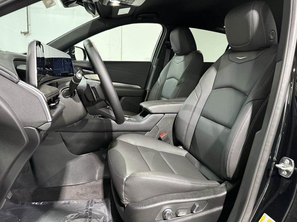new 2025 Cadillac XT4 car, priced at $45,281