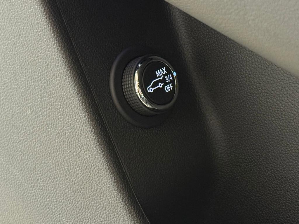 new 2024 Cadillac XT6 car, priced at $53,312