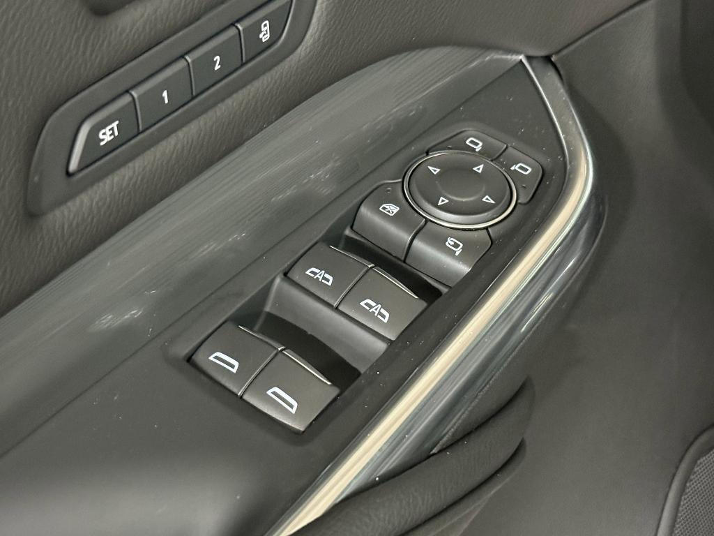 new 2025 Cadillac XT4 car, priced at $43,861
