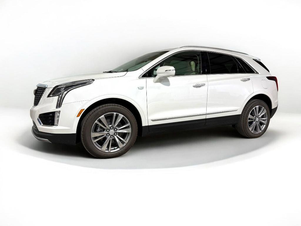 new 2025 Cadillac XT5 car, priced at $55,211