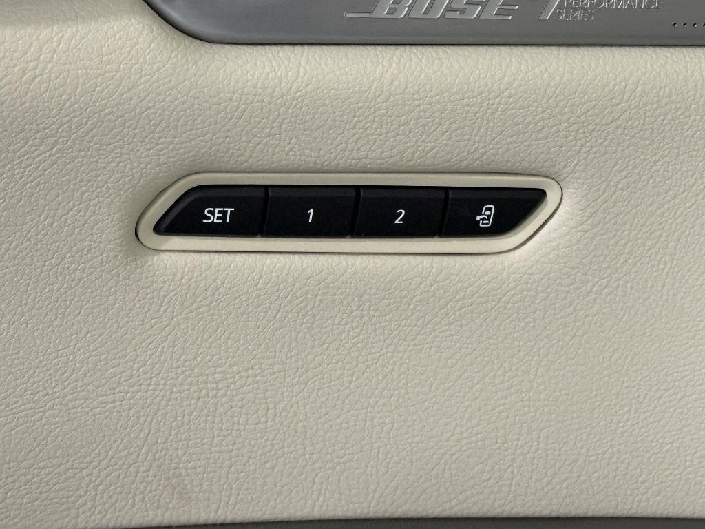 new 2025 Cadillac XT5 car, priced at $55,211