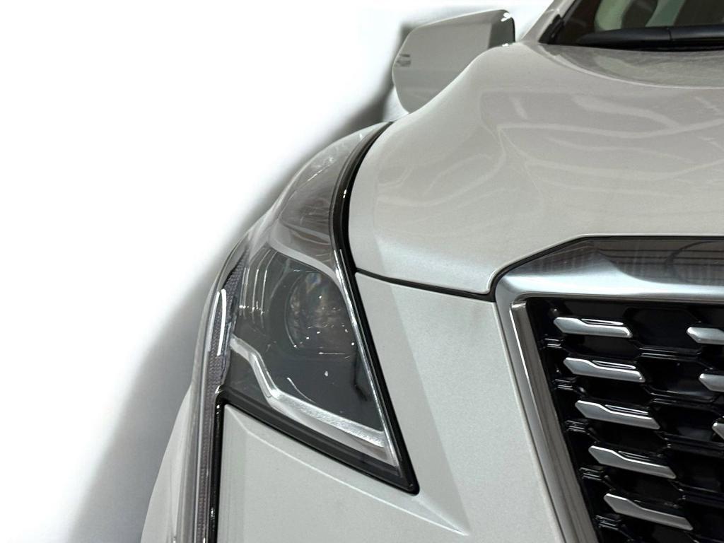 new 2025 Cadillac XT5 car, priced at $55,211